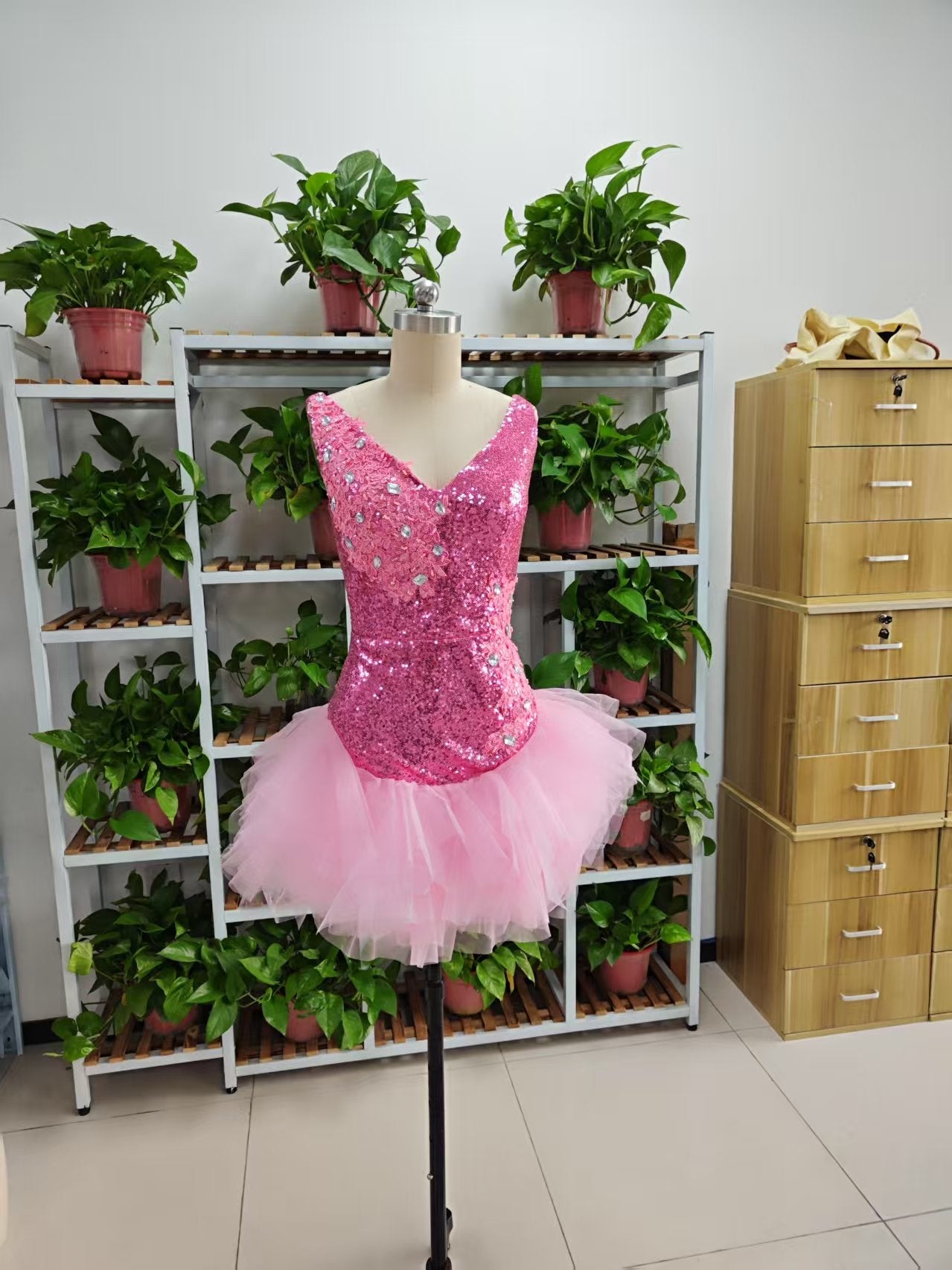 Cute V Neck Pink Short Homecoming Dress and Bottom Tulle Ruffles Pink Birthday Outfit Dress F1069