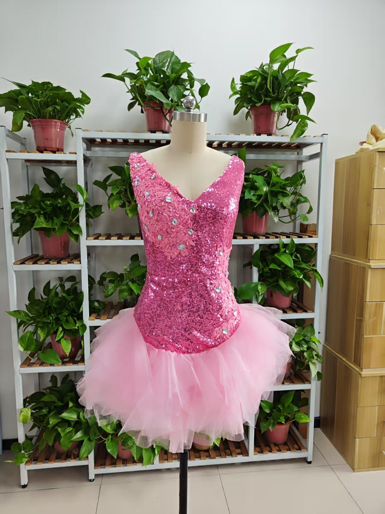 Cute V Neck Pink Short Homecoming Dress and Bottom Tulle Ruffles Pink Birthday Outfit Dress F1069